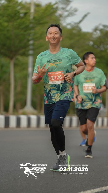 Race photo from Arutmin Borneo Run 2024