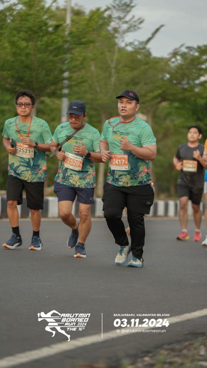 Race photo from Arutmin Borneo Run 2024
