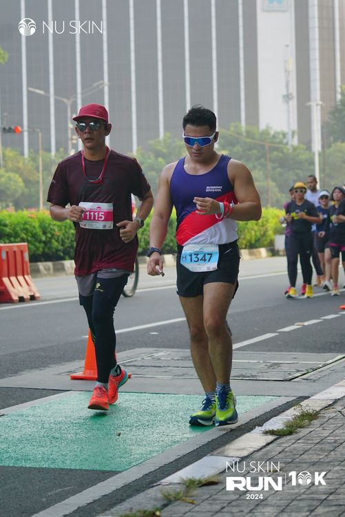 Race photo from Nu Skin Run 10K