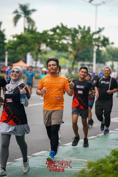 Race photo from ONE RUN 10K VIBES JAKARTA