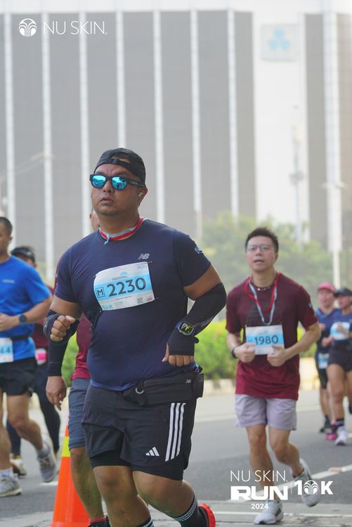 Race photo from Nu Skin Run 10K