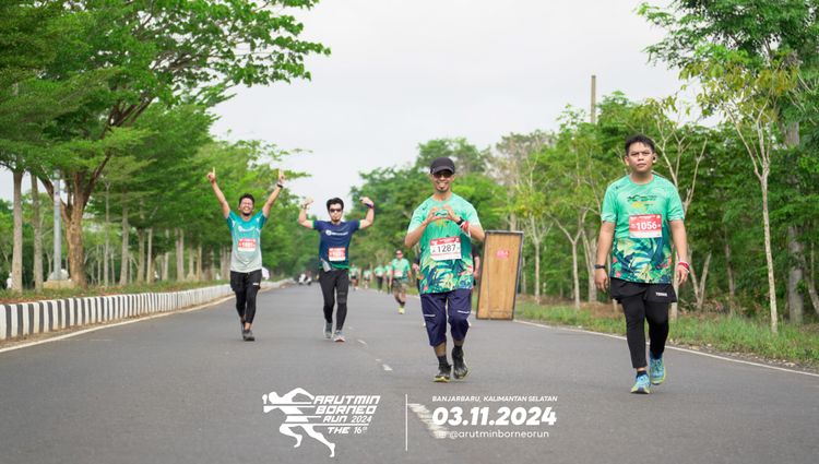 Race photo from Arutmin Borneo Run 2024