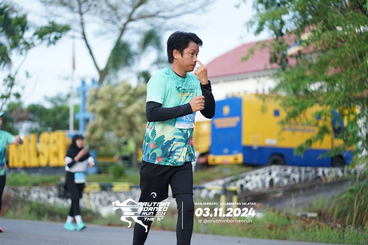 Race photo from Arutmin Borneo Run 2024