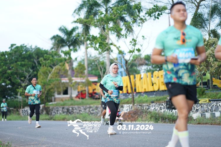 Race photo from Arutmin Borneo Run 2024