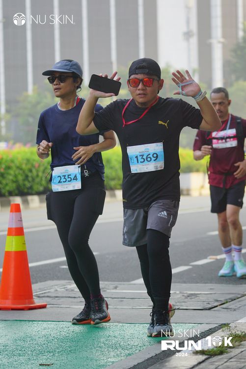 Race photo from Nu Skin Run 10K