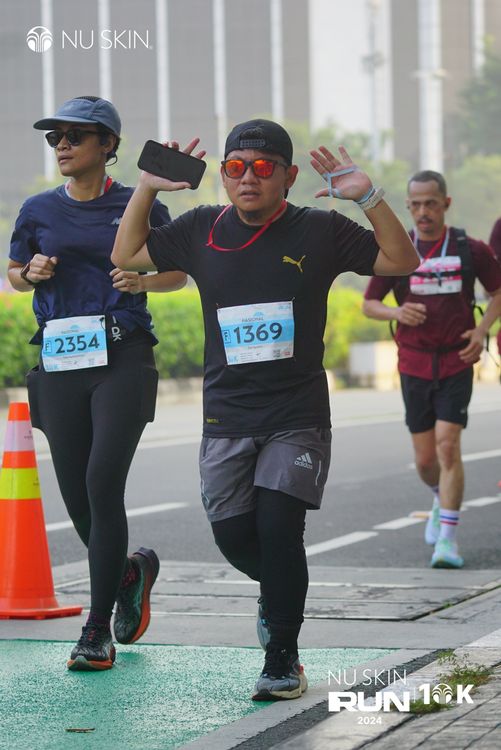 Race photo from Nu Skin Run 10K