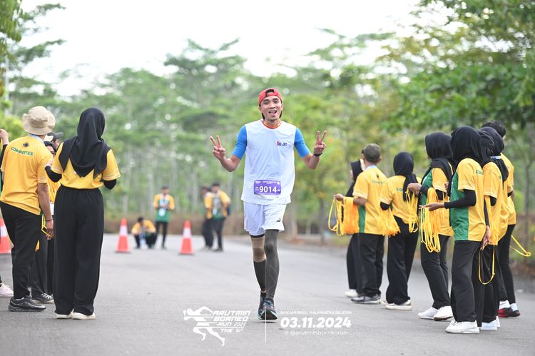 Race photo from Arutmin Borneo Run 2024