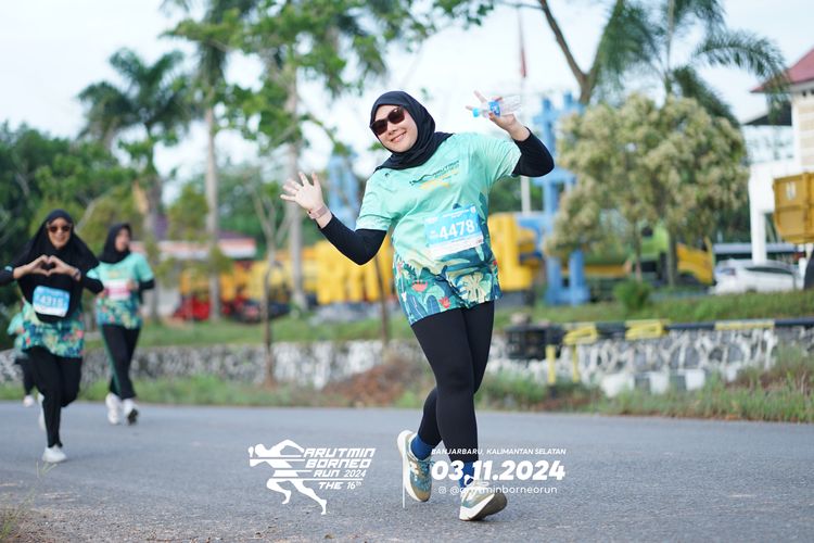 Race photo from Arutmin Borneo Run 2024