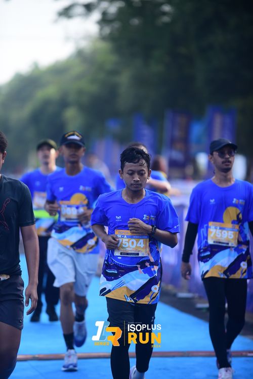 Race photo from Isoplus Run 2024 Surabaya
