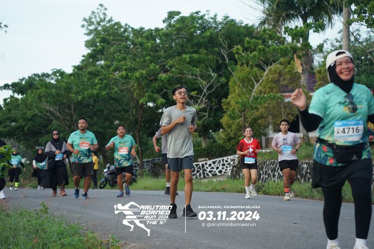 Race photo from Arutmin Borneo Run 2024
