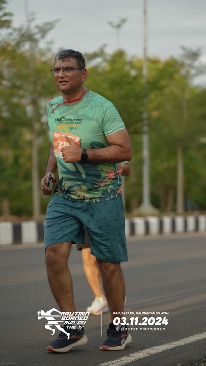 Race photo from Arutmin Borneo Run 2024