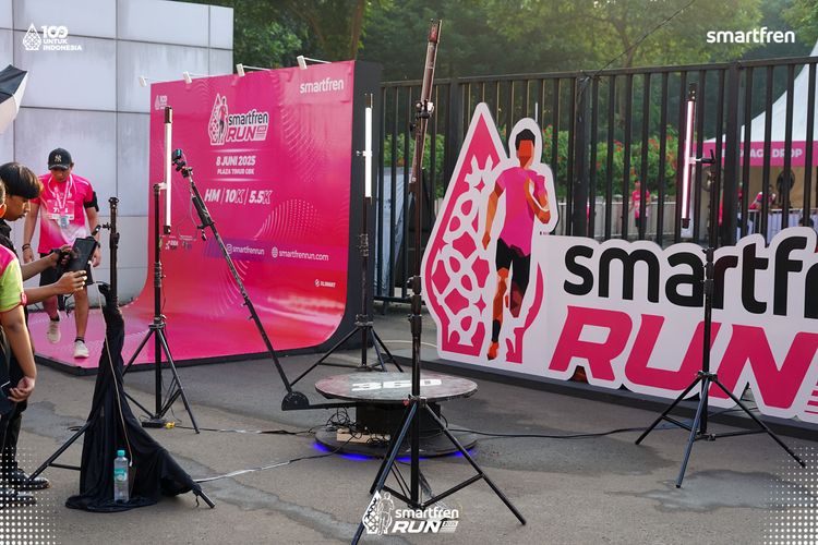 Race photo from Smartfren Run 2025 