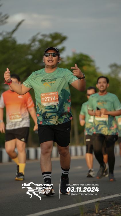 Race photo from Arutmin Borneo Run 2024