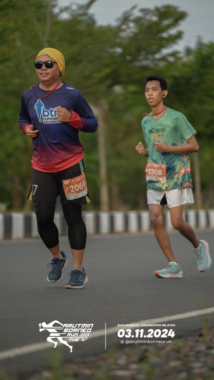 Race photo from Arutmin Borneo Run 2024
