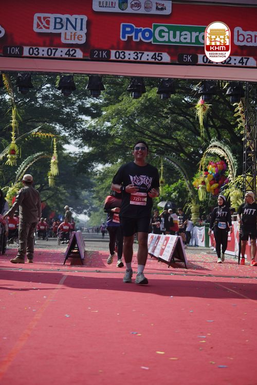 Race photo from Kediri Half Marathon 2025