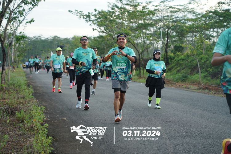 Race photo from Arutmin Borneo Run 2024