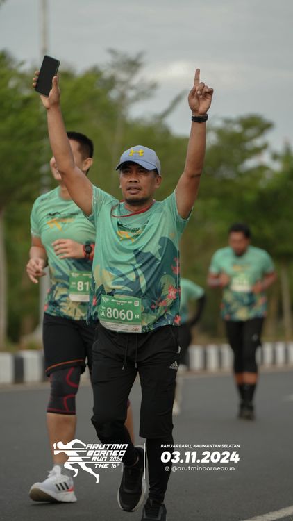 Race photo from Arutmin Borneo Run 2024