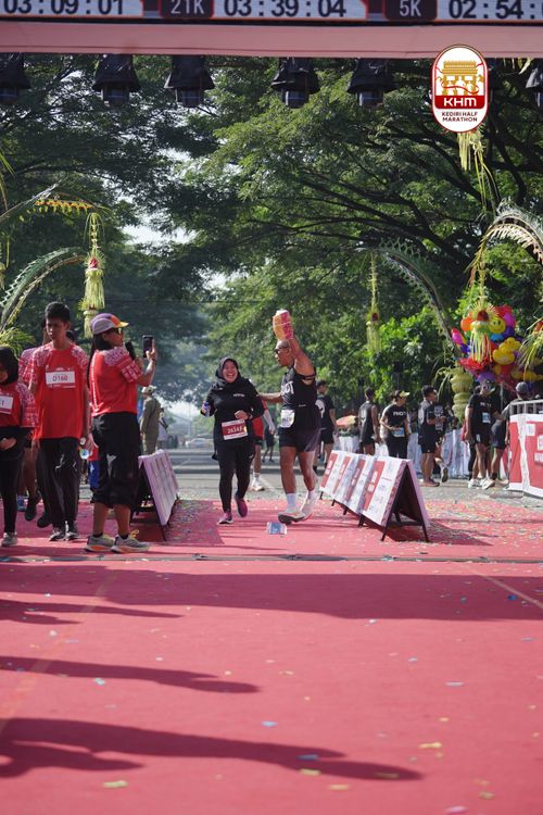 Race photo from Kediri Half Marathon 2025