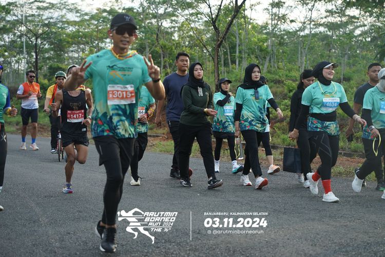Race photo from Arutmin Borneo Run 2024
