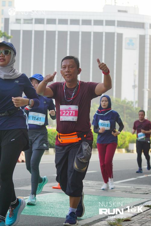 Race photo from Nu Skin Run 10K