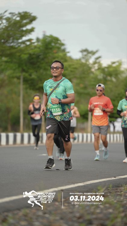 Race photo from Arutmin Borneo Run 2024