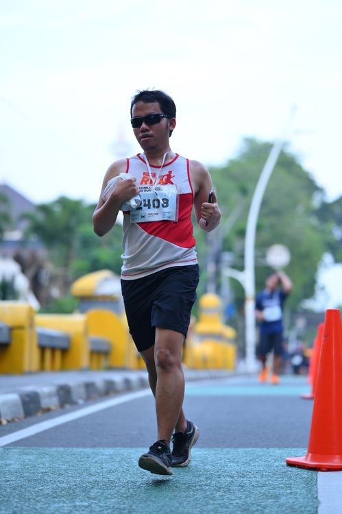 Race photo from KEMLU RUN 2025
