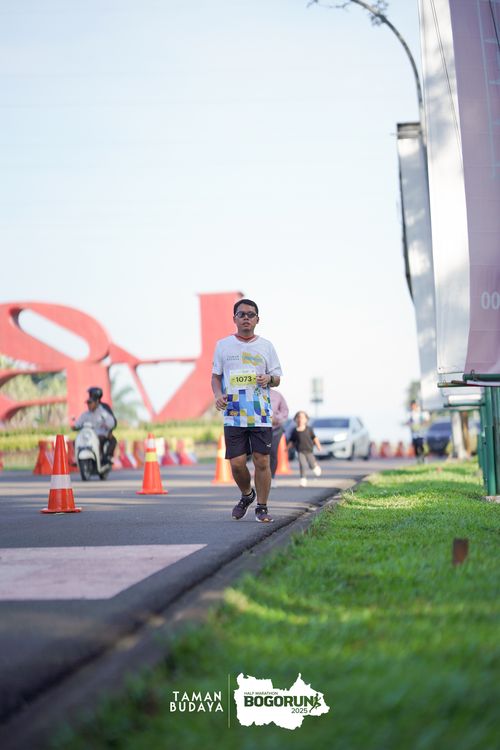 Race photo from Taman Budaya x BOGORUN 2025