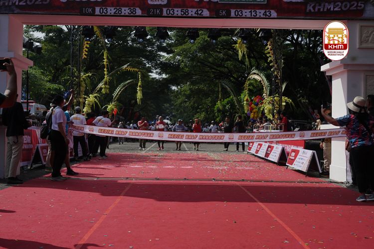 Race photo from Kediri Half Marathon 2025