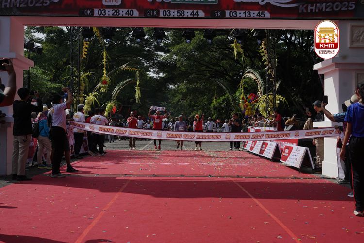 Race photo from Kediri Half Marathon 2025