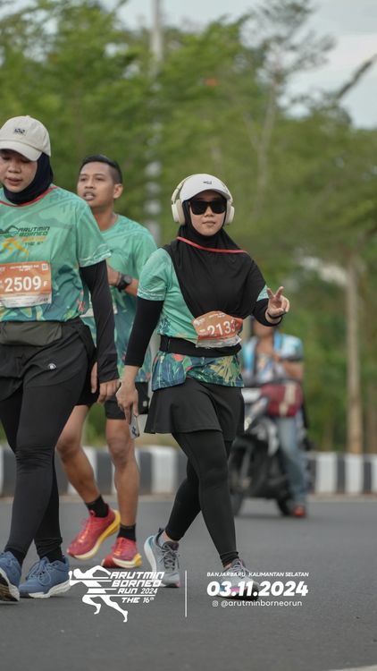Race photo from Arutmin Borneo Run 2024