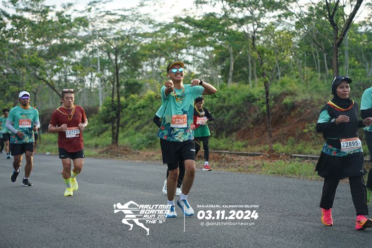 Race photo from Arutmin Borneo Run 2024