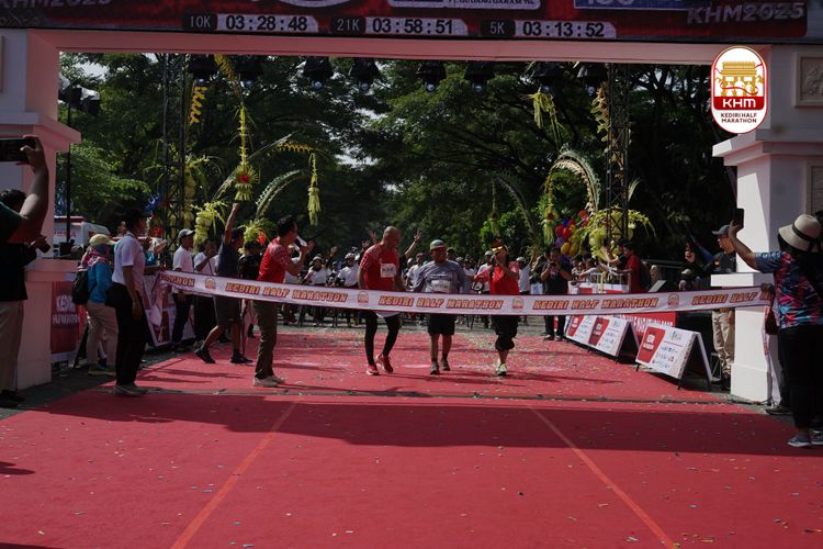 Race photo from Kediri Half Marathon 2025