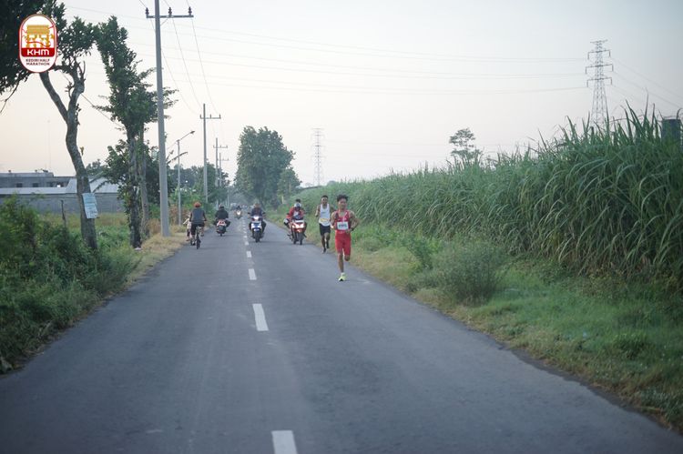 Race photo from Kediri Half Marathon 2024
