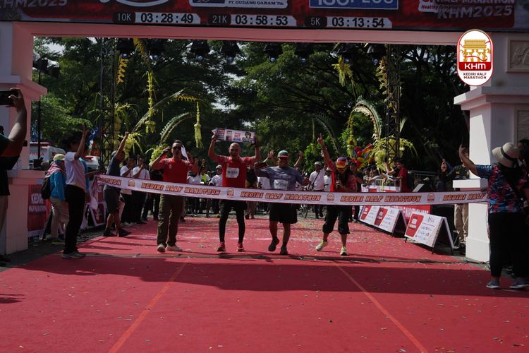 Race photo from Kediri Half Marathon 2025
