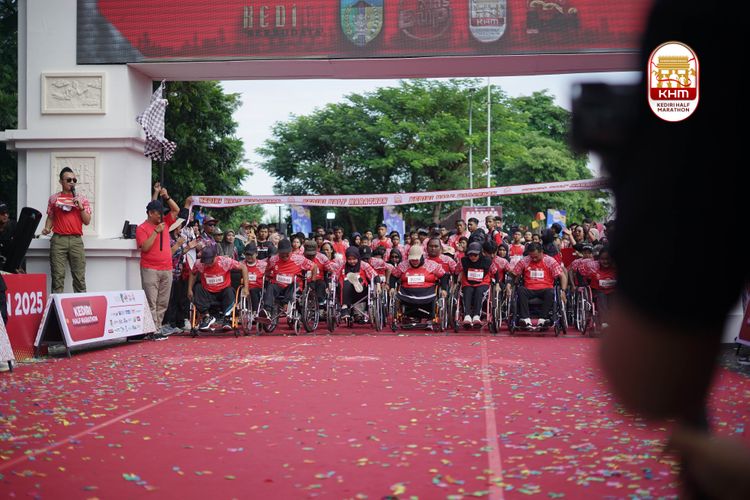 Race photo from Kediri Half Marathon 2025