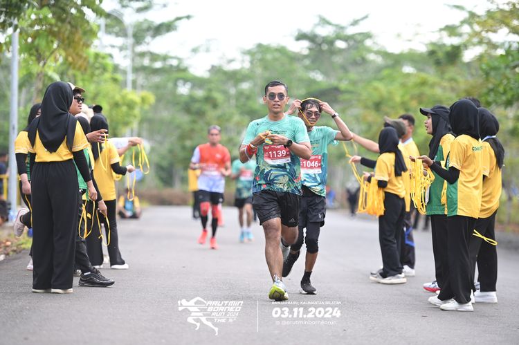 Race photo from Arutmin Borneo Run 2024
