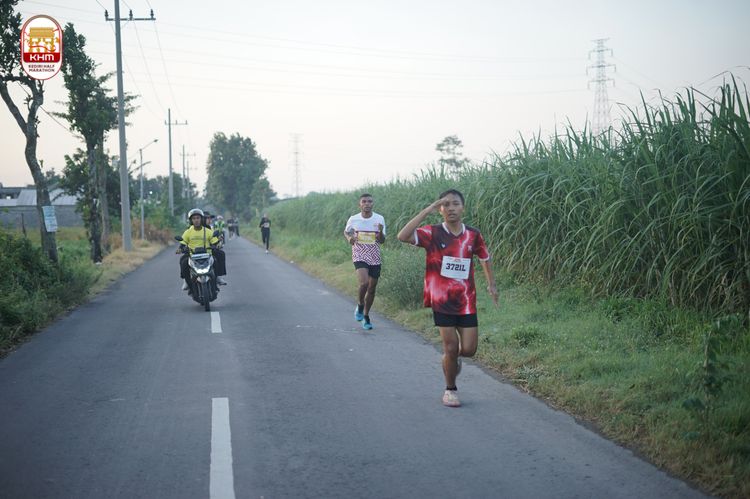 Race photo from Kediri Half Marathon 2024