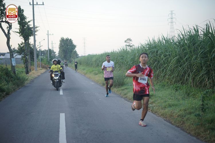 Race photo from Kediri Half Marathon 2024