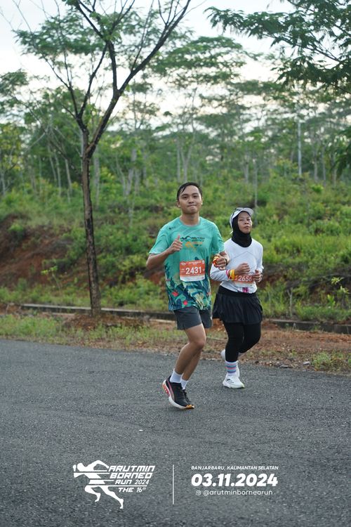 Race photo from Arutmin Borneo Run 2024