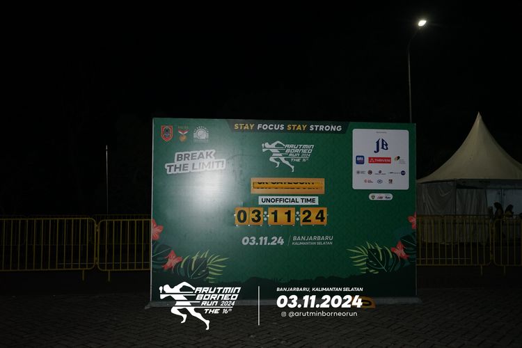 Race photo from Arutmin Borneo Run 2024