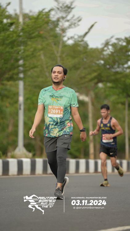 Race photo from Arutmin Borneo Run 2024