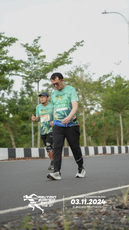 Race photo from Arutmin Borneo Run 2024