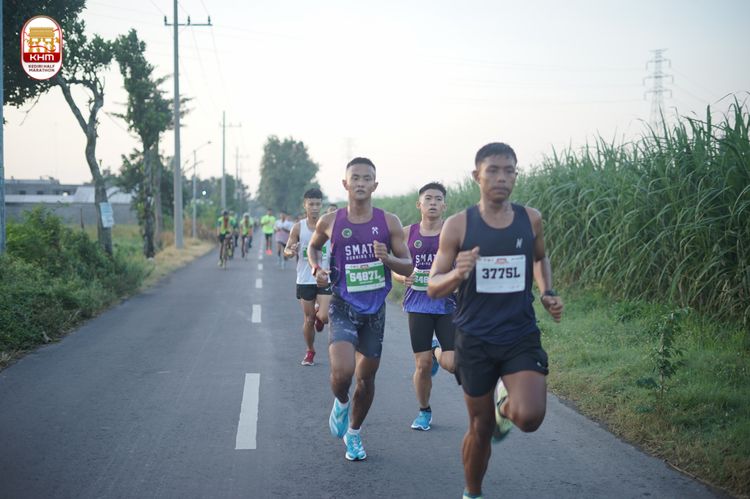 Race photo from Kediri Half Marathon 2024