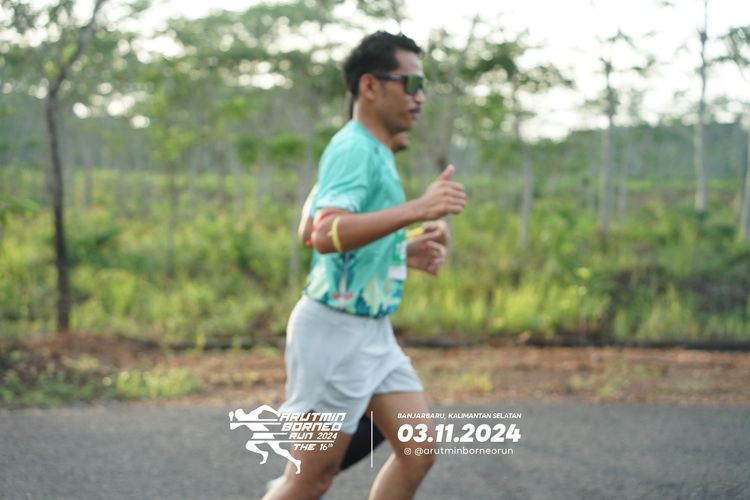 Race photo from Arutmin Borneo Run 2024