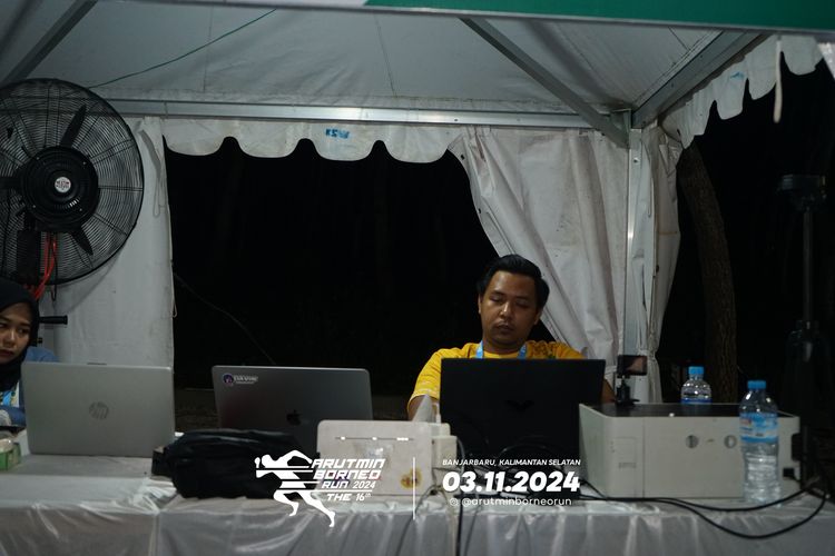 Race photo from Arutmin Borneo Run 2024