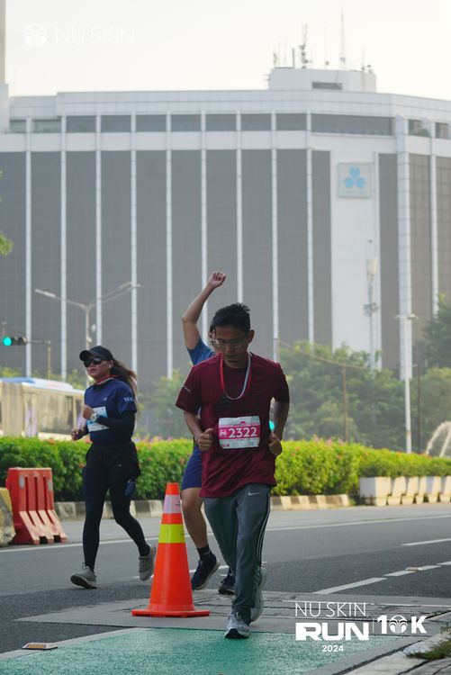 Race photo from Nu Skin Run 10K