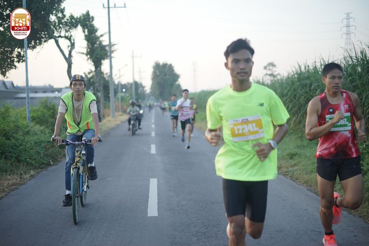 Race photo from Kediri Half Marathon 2024