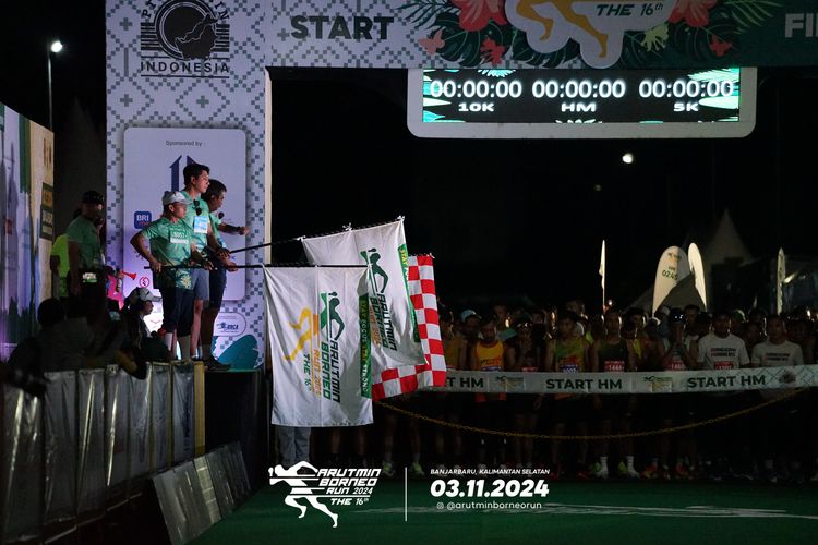 Race photo from Arutmin Borneo Run 2024