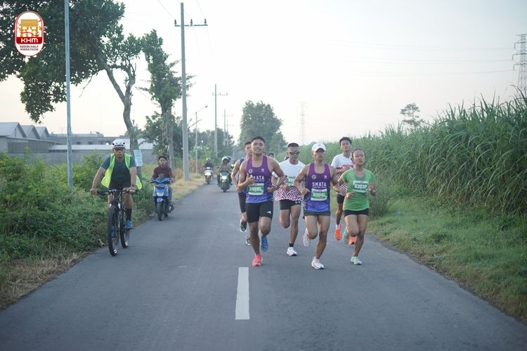 Race photo from Kediri Half Marathon 2024