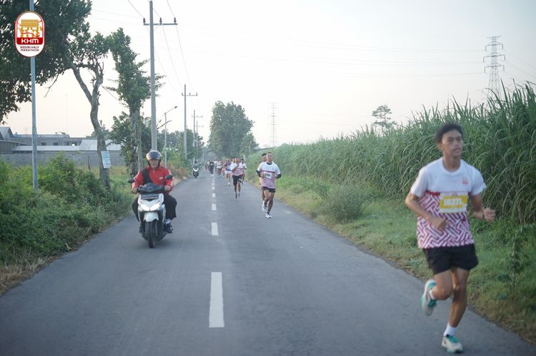 Race photo from Kediri Half Marathon 2024